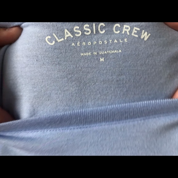 A simple basic tee - Picture 3 of 3